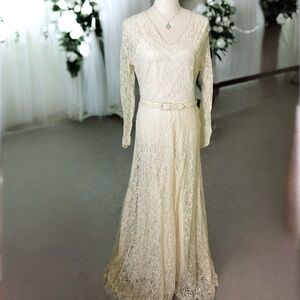 🌺Vintage Dubarry 1950’s Lace Wedding Dress